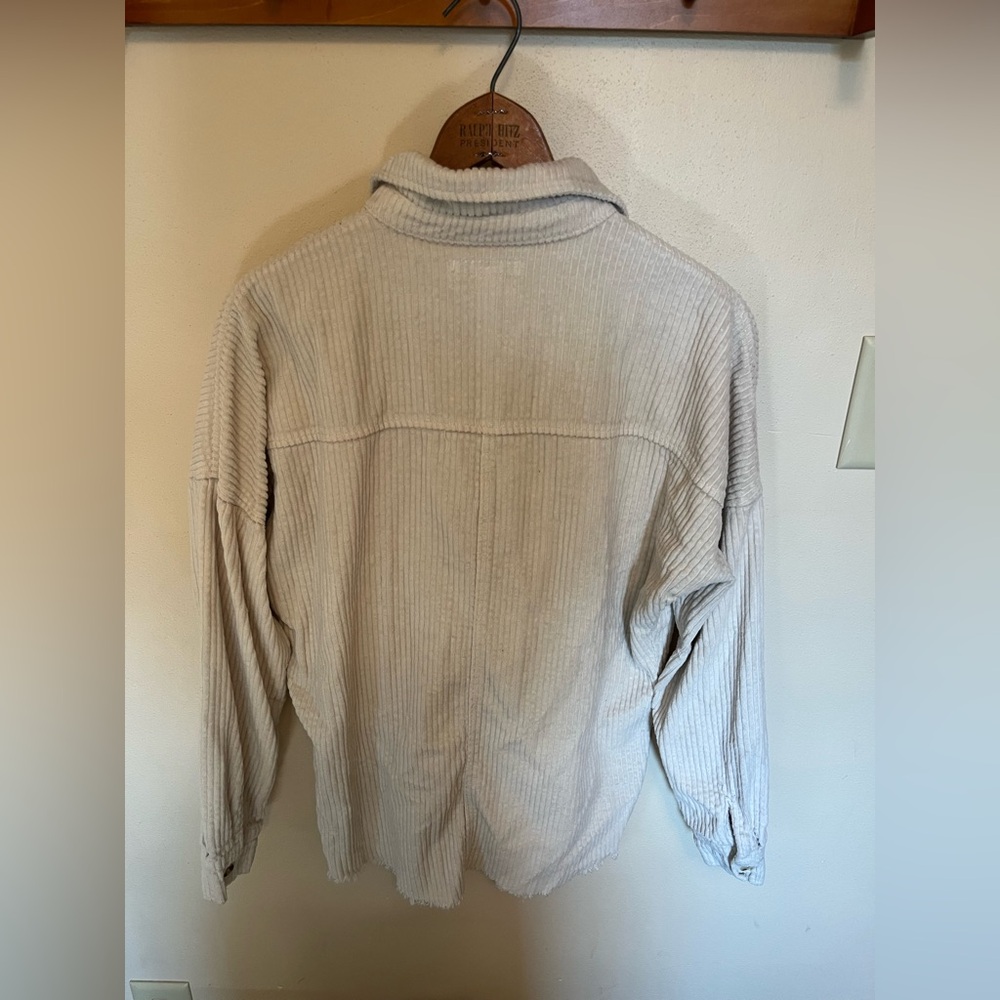 RSQ Ivory Ribbed Button Down Top - M - Picture 3 of 4